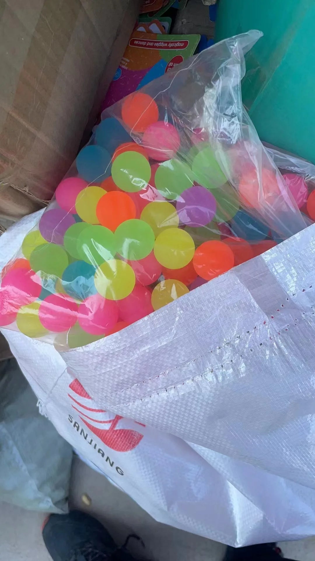 Cat Interactive Toy – Colorful Bouncing Ball with Tail