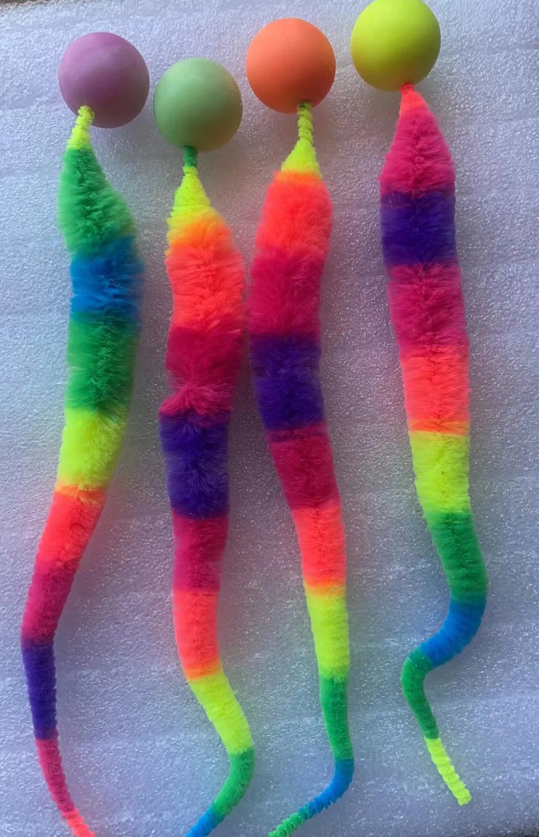 Cat Interactive Toy – Colorful Bouncing Ball with Tail